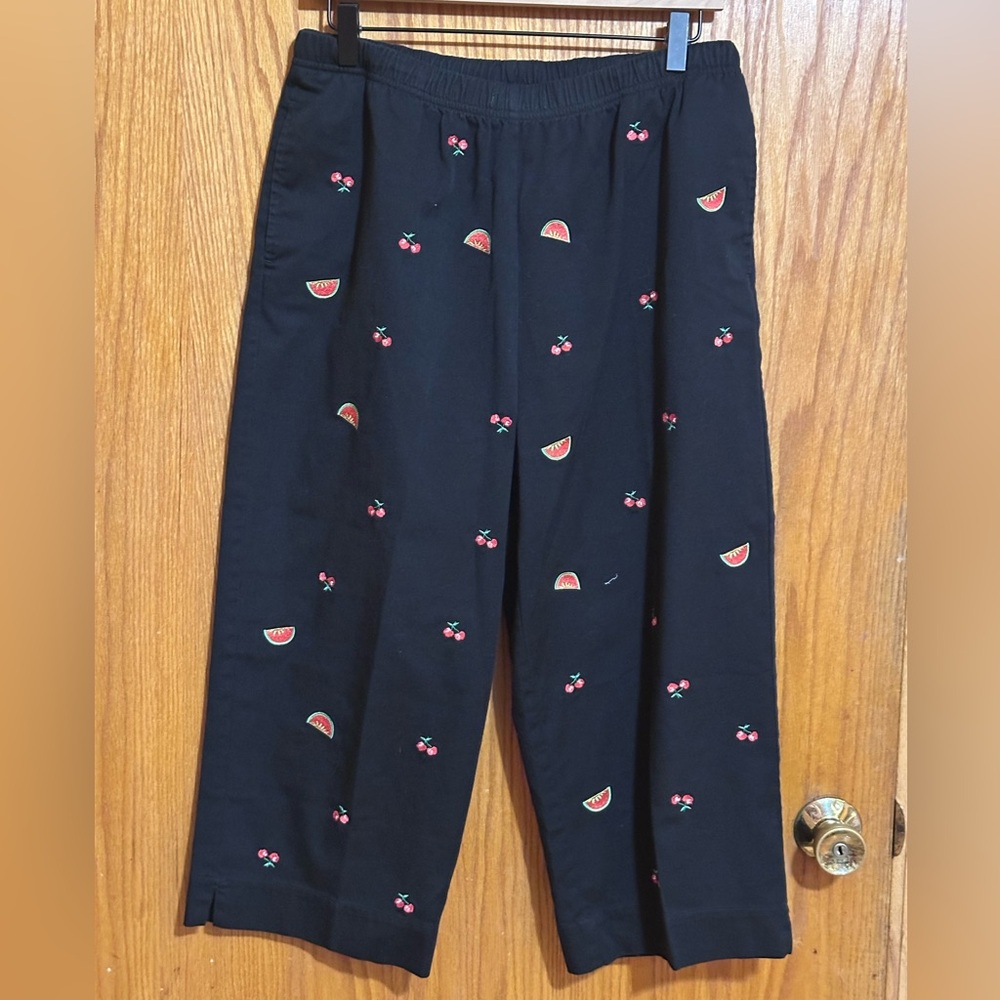 Breckenridge women’s wide leg watermelon cherries embroidered capri sz‎ 12